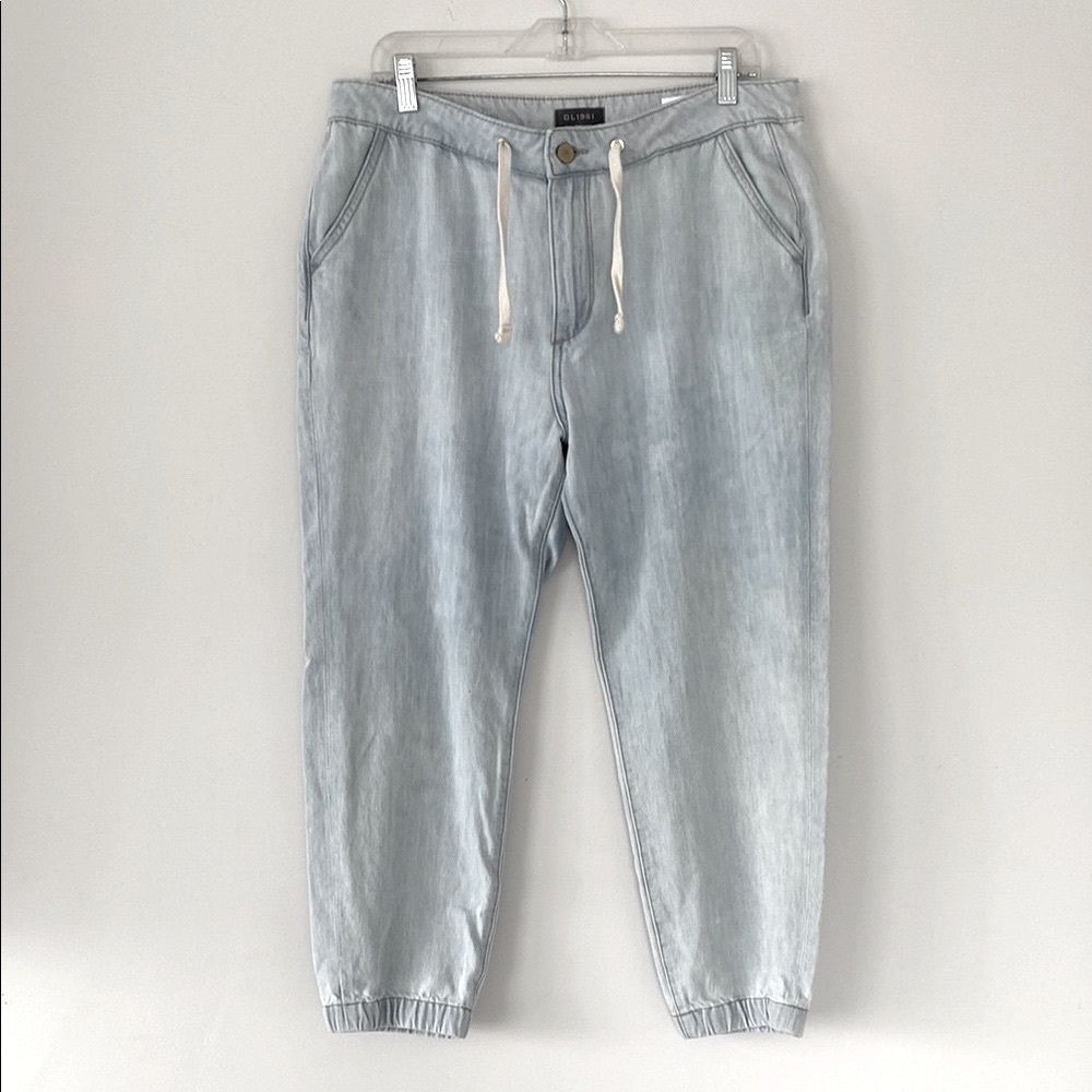 Dl1961 Gwen Joggers Light Blue Denim Relaxed Fit Sz 30 Beach Vacation Comfy